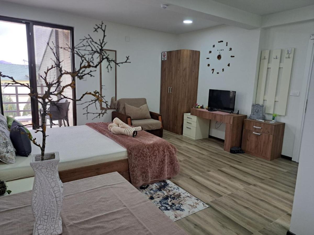 Villa Lucija By Romantique Veles Ngoại thất bức ảnh